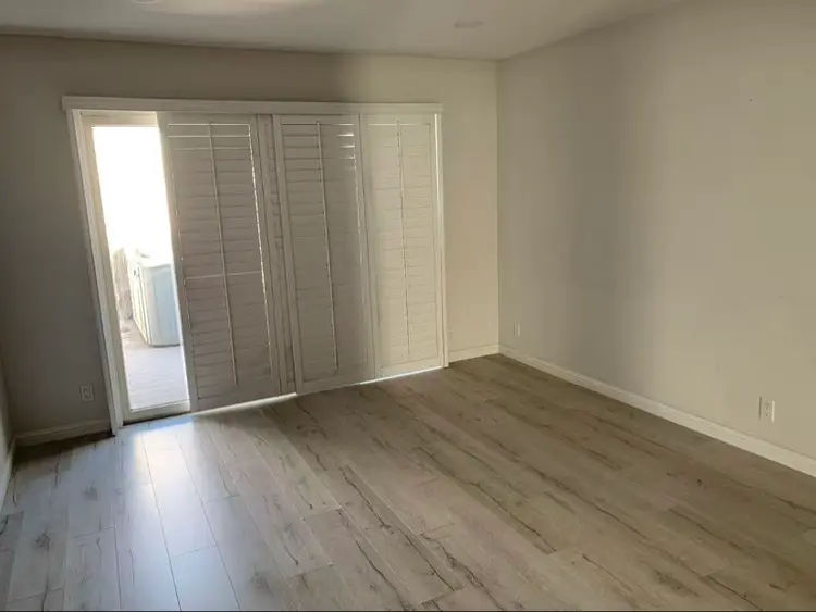 (Female tenant only) Room for rent