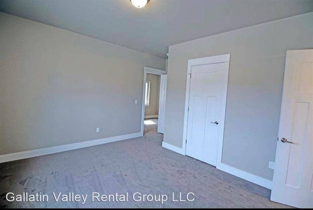 Private Bedroom for rent