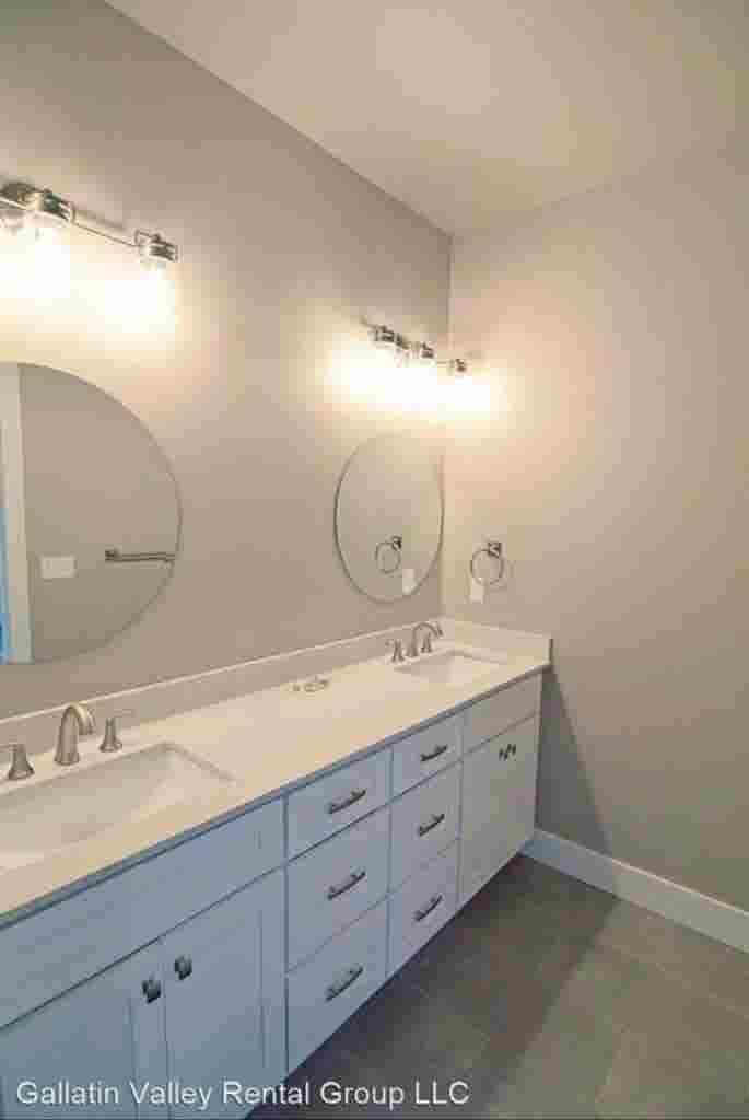 Private Bedroom for rent