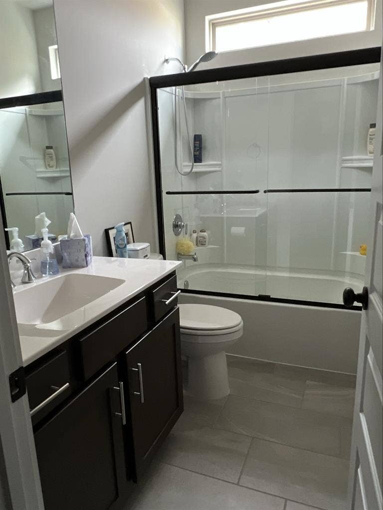 Furnished room for rent