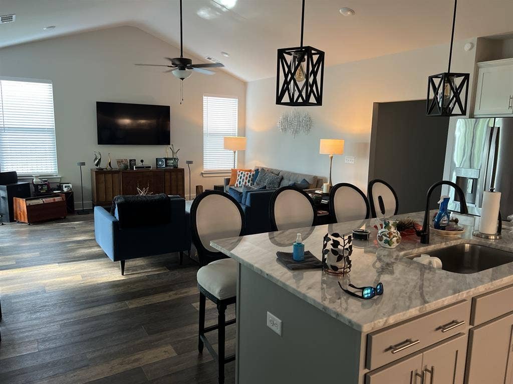 Furnished room for rent