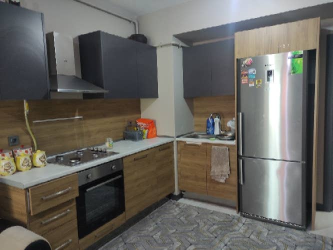 Ev arkadaşı arıyorum