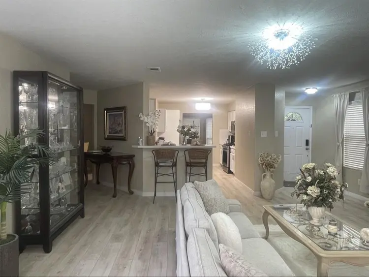 Nice Room TEN mins from
IAH