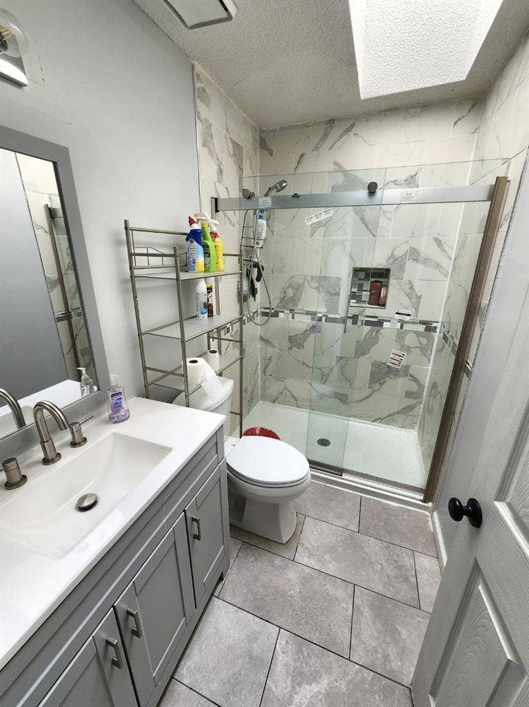 Looking for clean, quite and respec