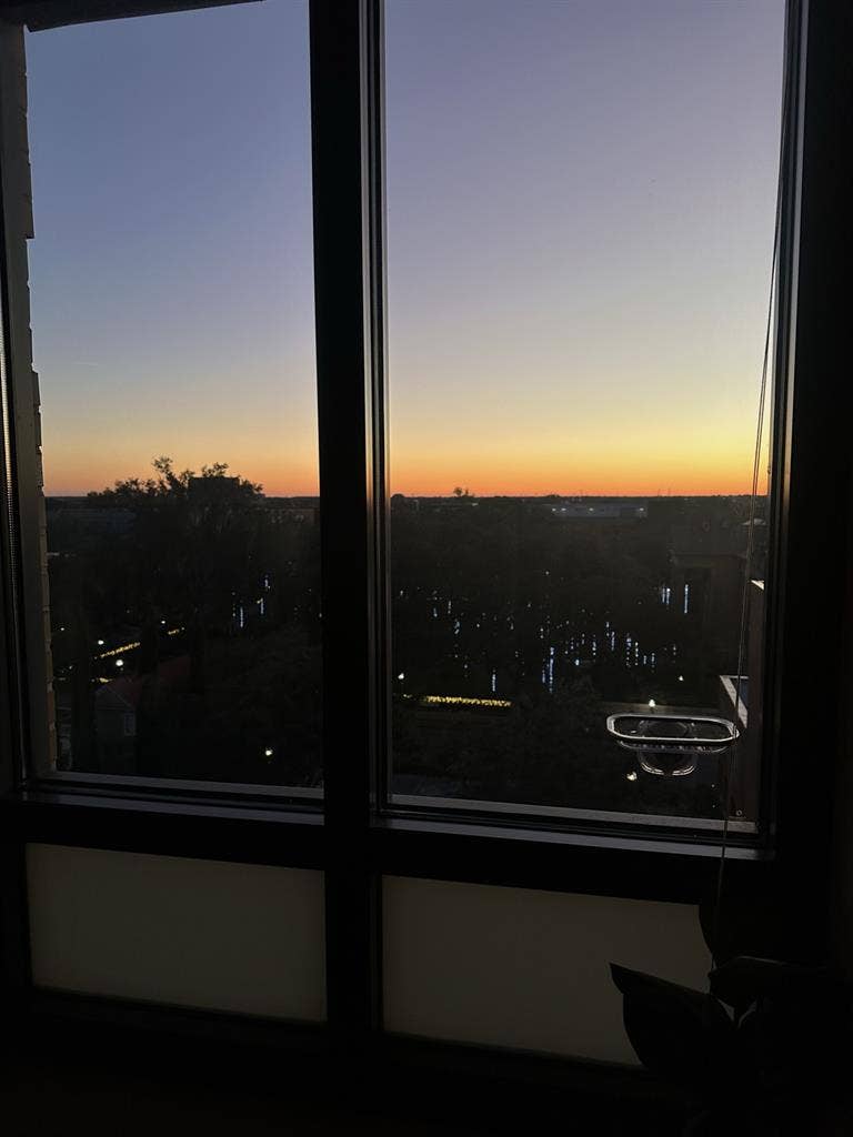 Looking for Roommate