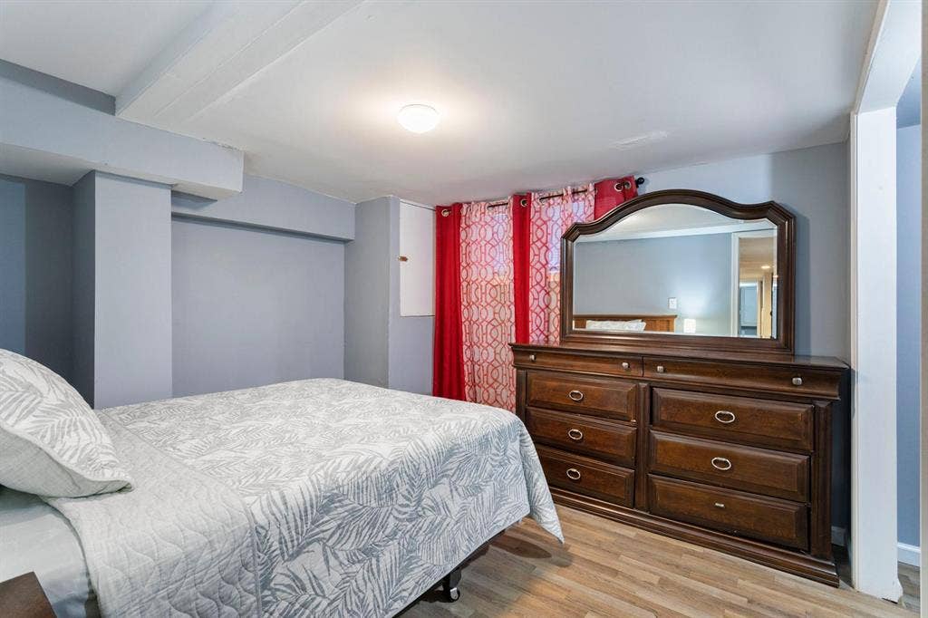 6 BR in Baltimore