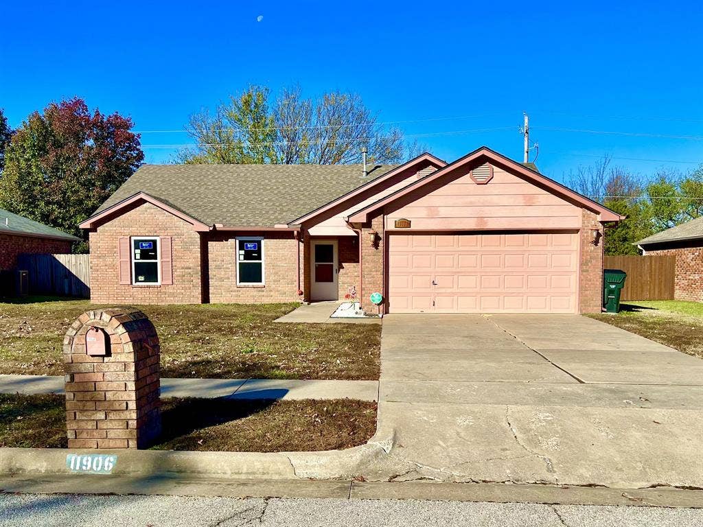 5 BR in Collinsville
