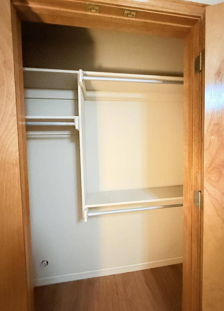 6 BR in Collinsville