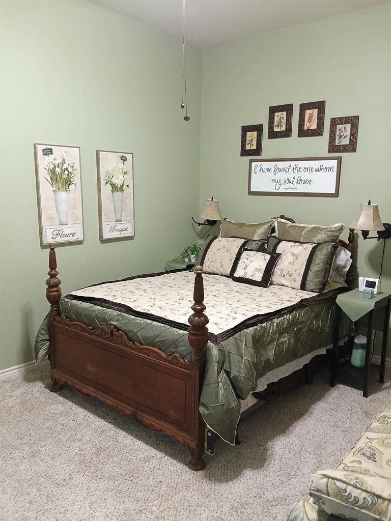 Spacious Room with Private Sink