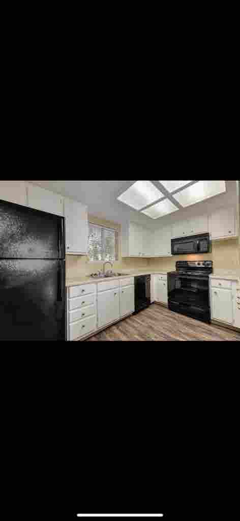 Beautiful one bedroom available now