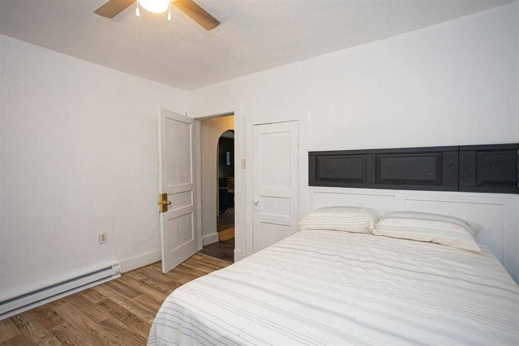 8 BR in Petersburg