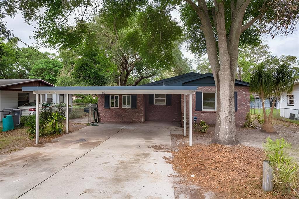 5 BR in Winter Haven