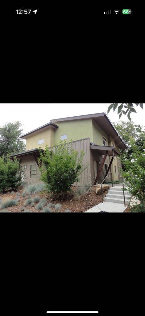 Female roommate needed