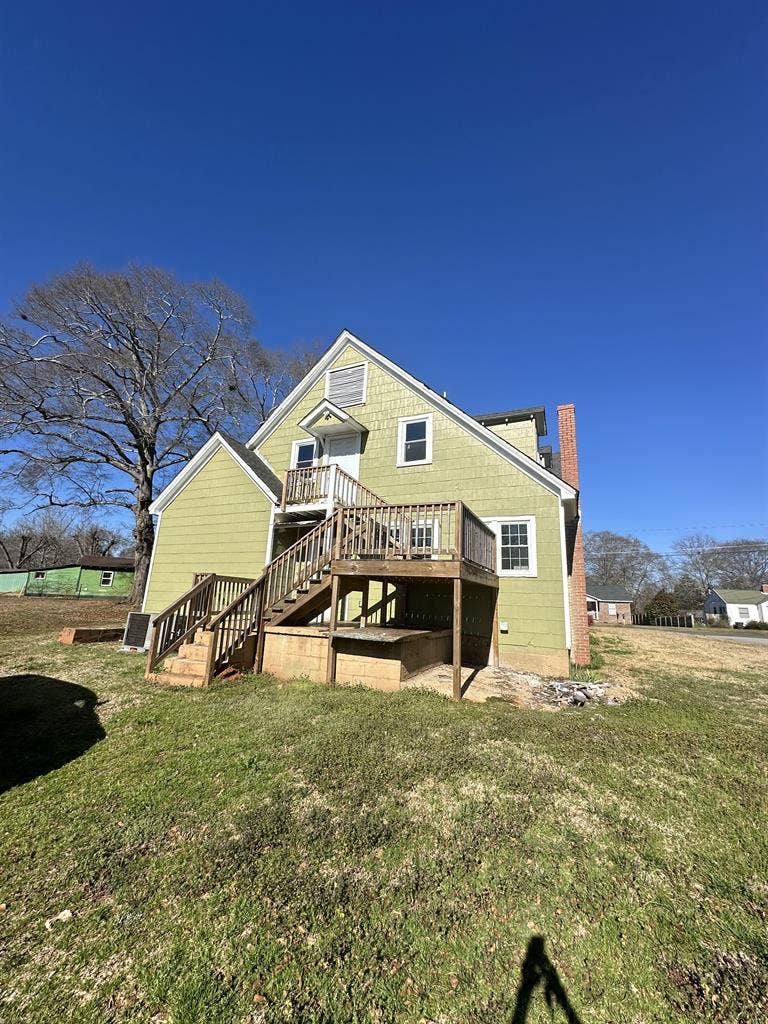 2 BR in Thomaston