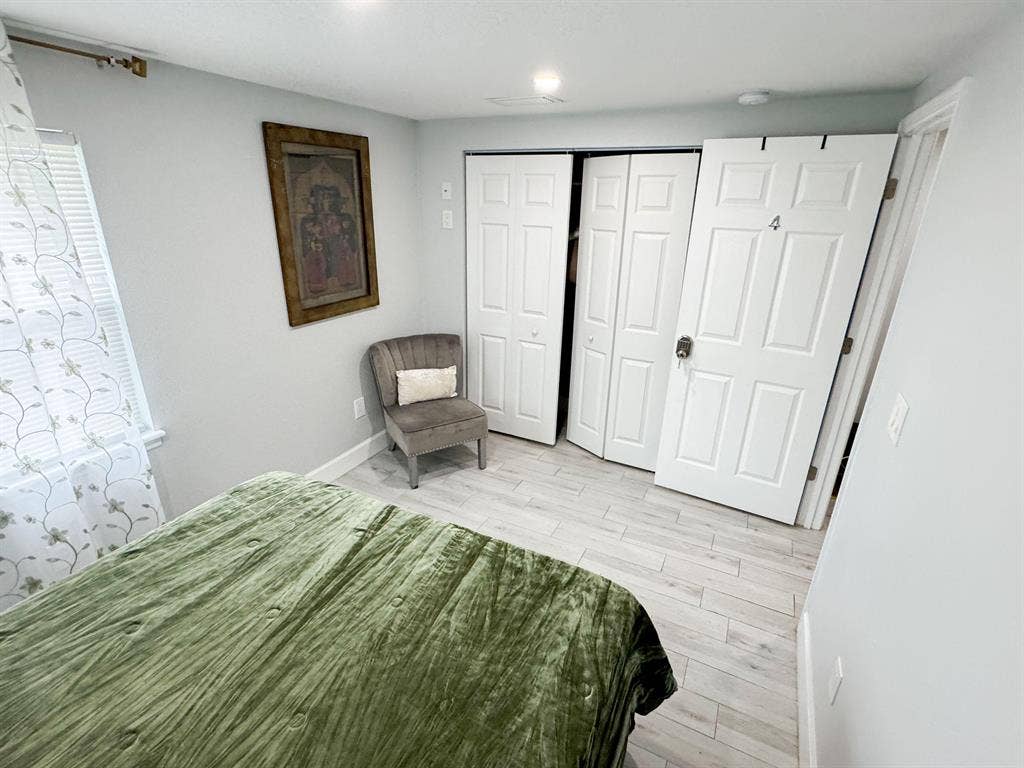 5 BR in St. Petersburg