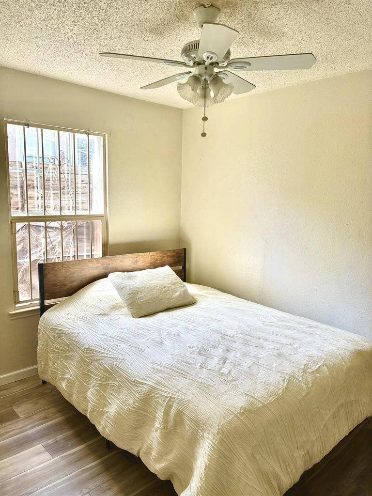 4 BR in Austin