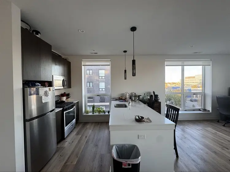 Private room for sublet in Avondale