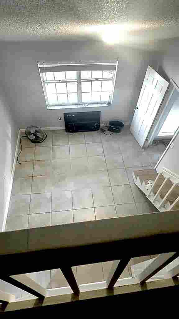 Spacious 3 BR Home w/ Loft Office -