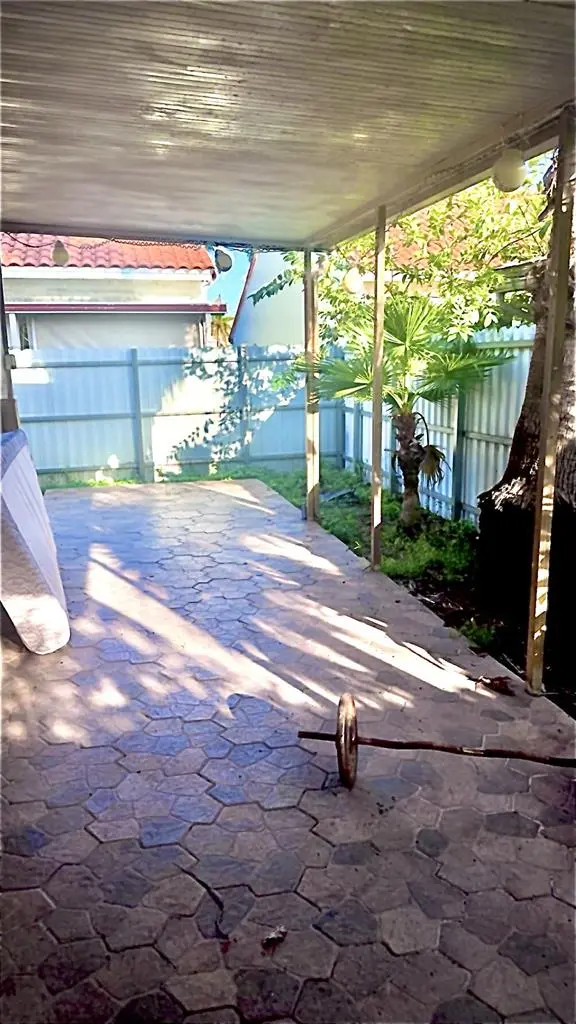 Spacious 3 BR Home w/ Loft Office -