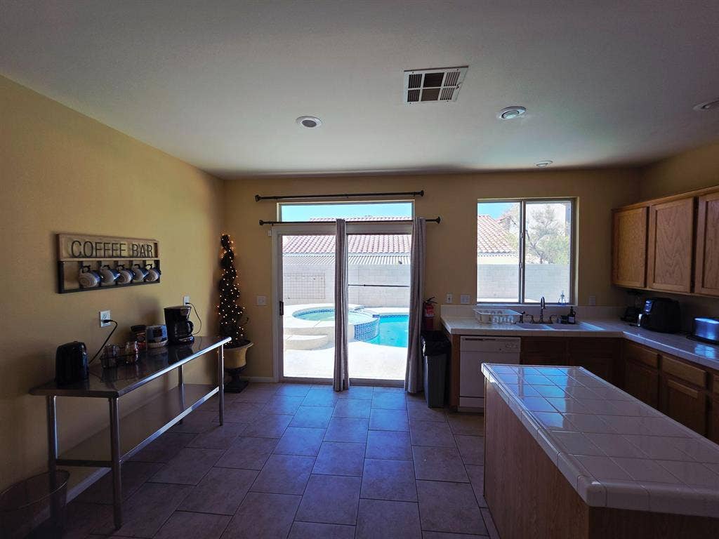 4 BR in Las Vegas