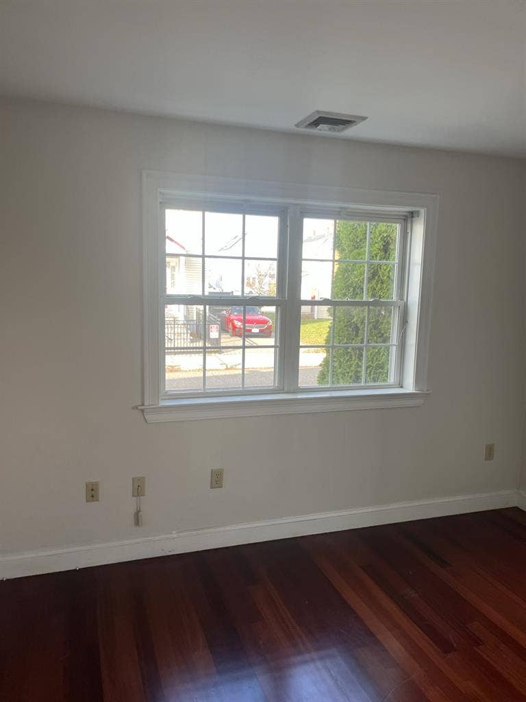 Big room for rent in Dorchester
