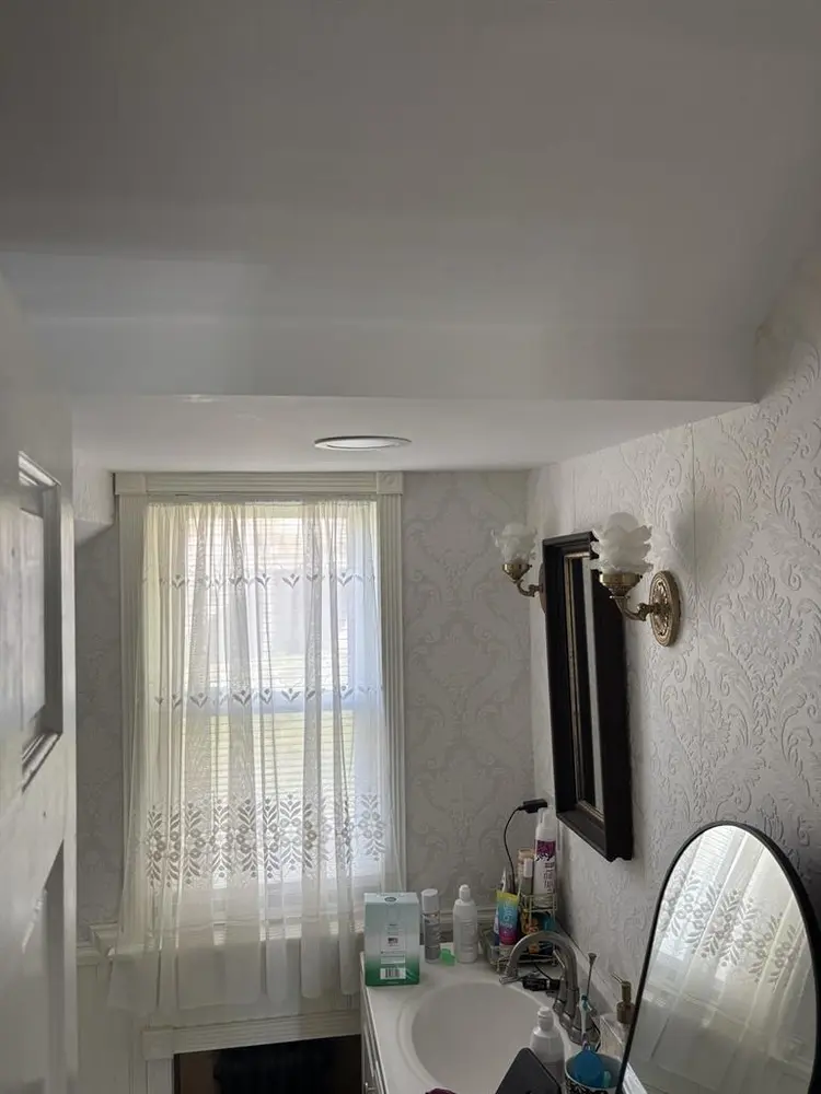 Quiet shared home - easy city acces