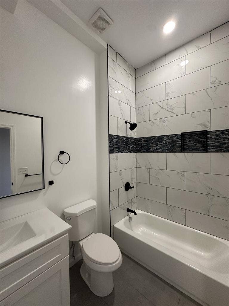 Modern 3BR Duplex on Druid Hill Ave