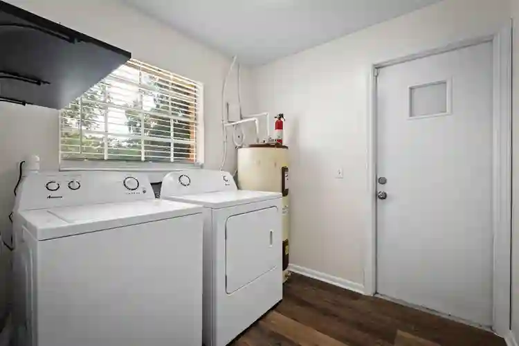 8 BR in Jacksonville