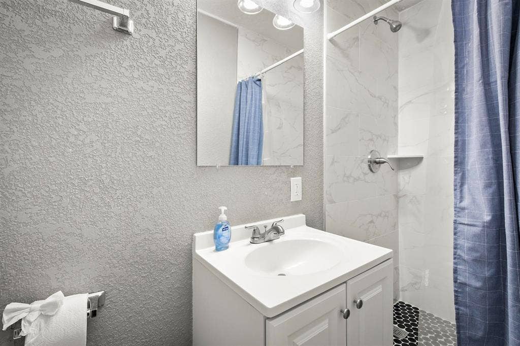 8 BR in Jacksonville