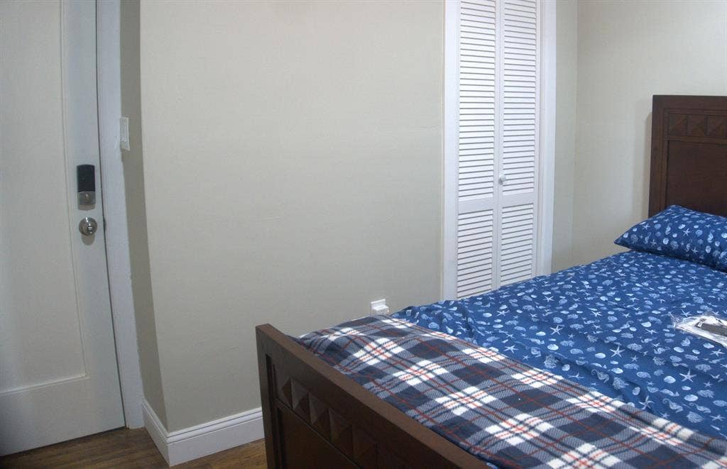 3 BR in West Babylon