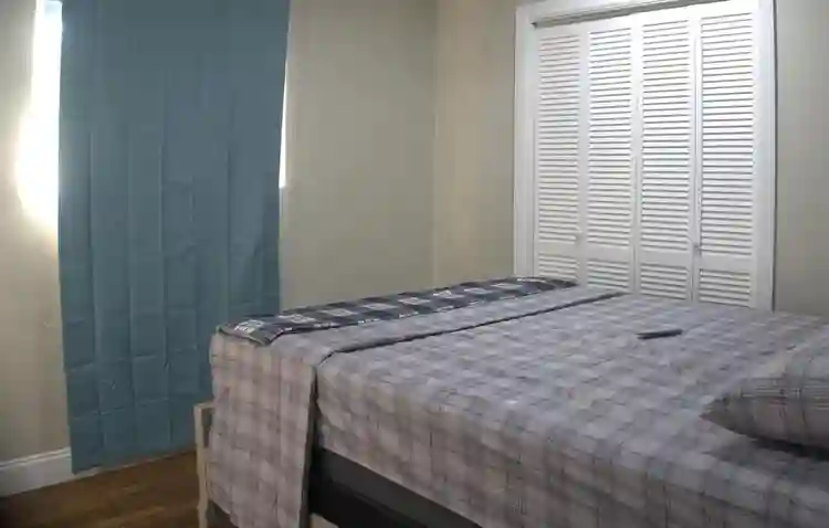 3 BR in West Babylon