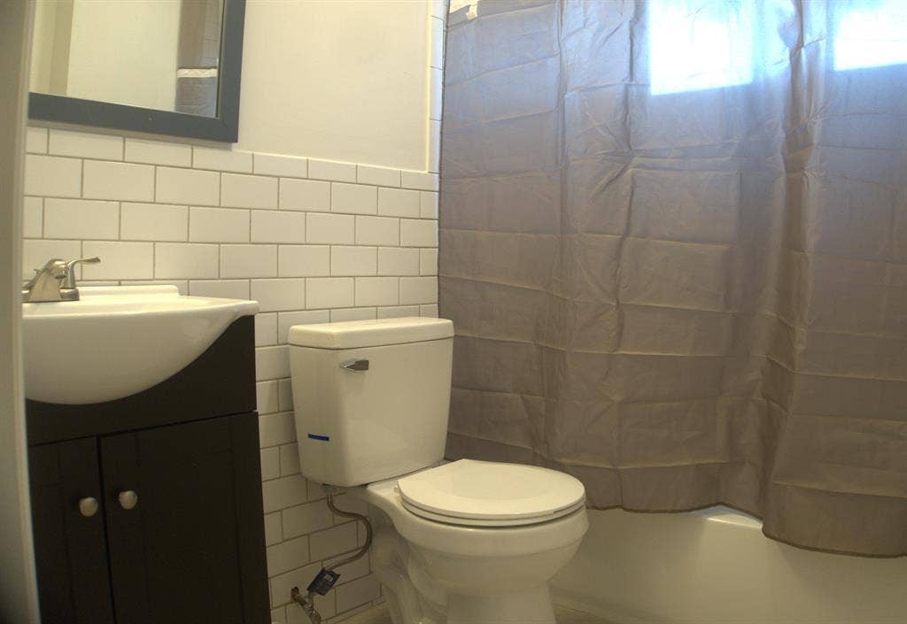 3 BR in West Babylon