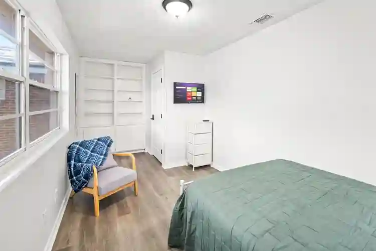 8 BR in Jacksonville