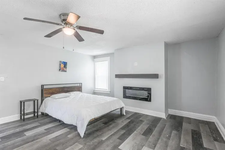 6 BR in Kansas City