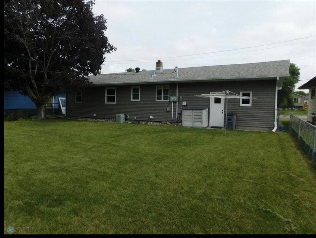 2 bedroom share space
 - Priv Home