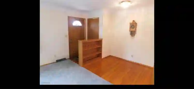 2 bedroom share space
- Priv Home