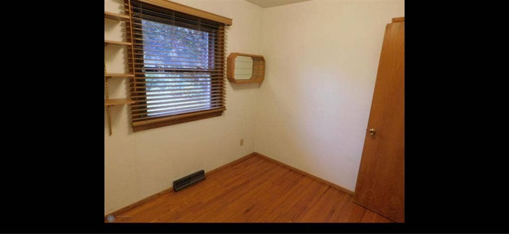 2 bedroom share space
 - Priv Home