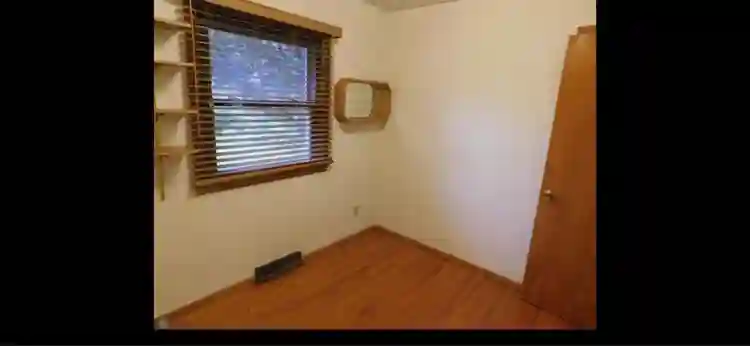 2 bedroom share space
- Priv Home