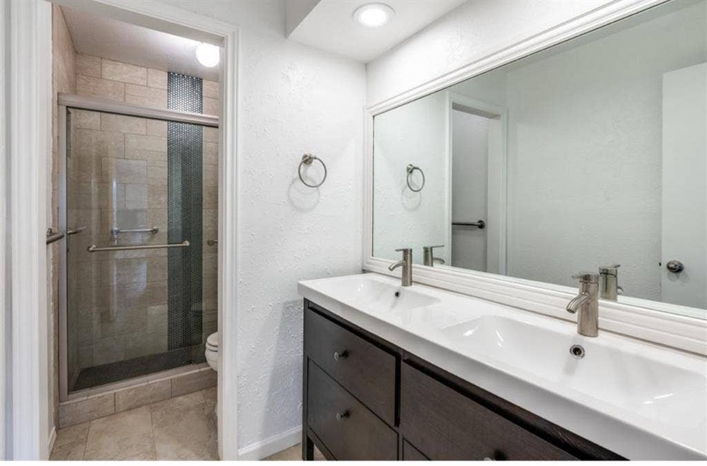 Carrollton home/utilities included