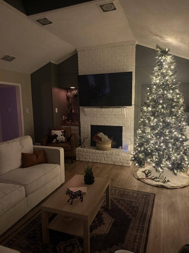 Carrollton home/utilities included