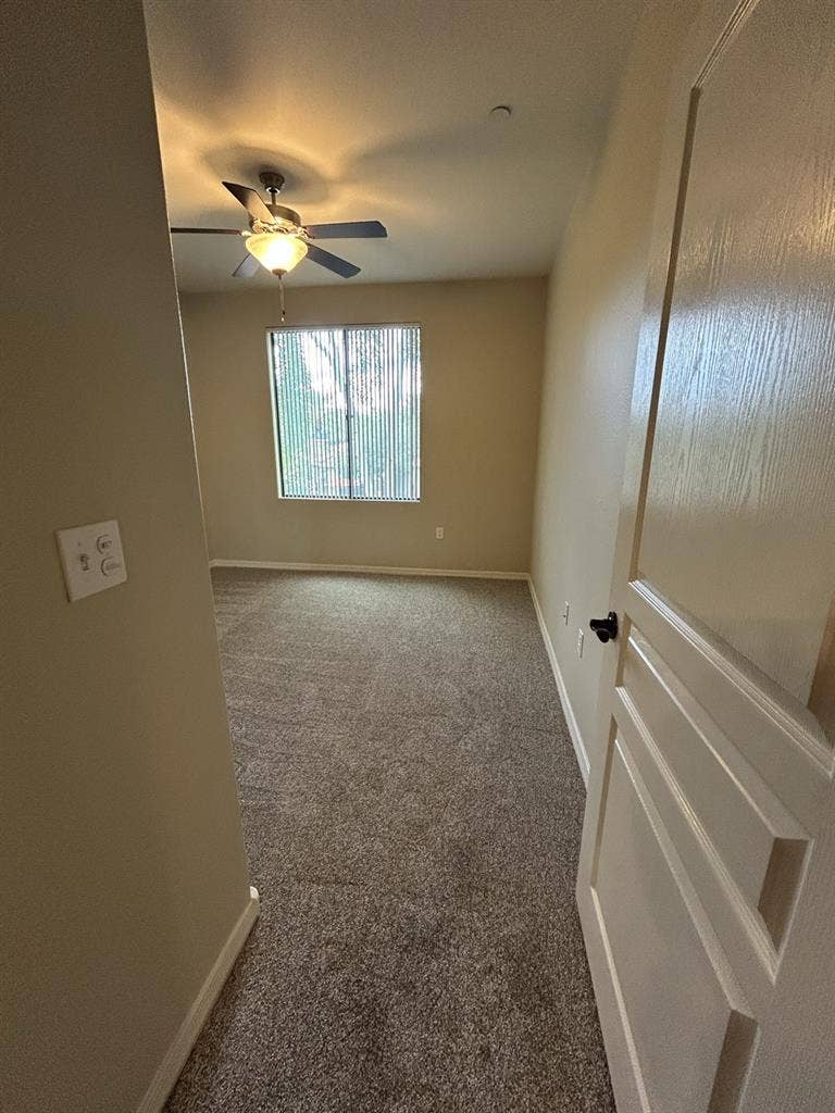 Open room in South Scottsdale