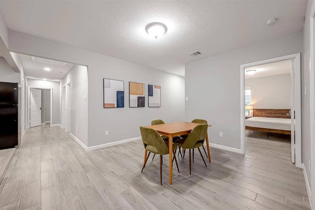 10 BR in Houston