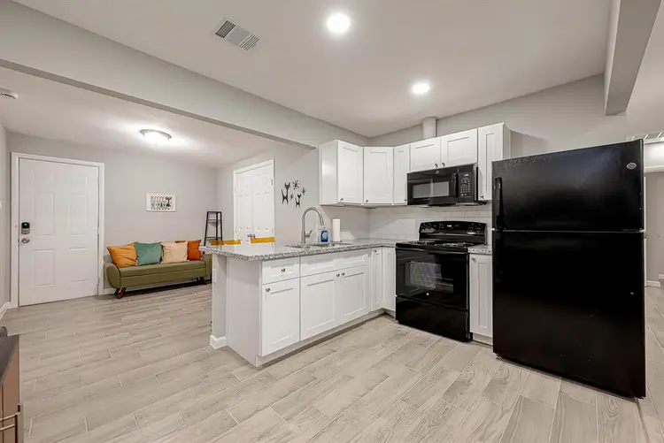 10 BR in Houston