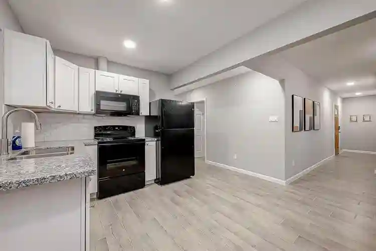 10 BR in Houston