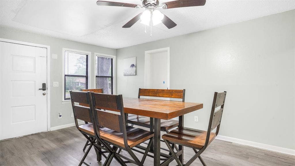 6 BR in Jacksonville