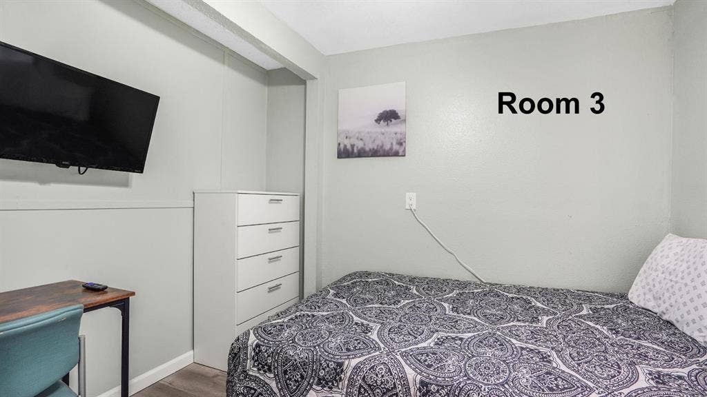 6 BR in Jacksonville