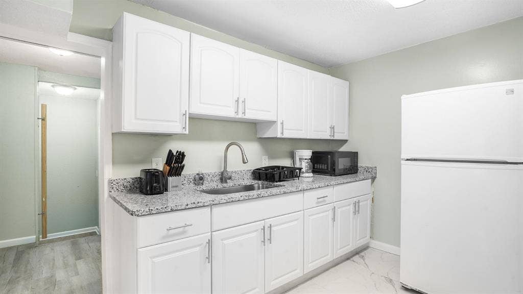 6 BR in Jacksonville