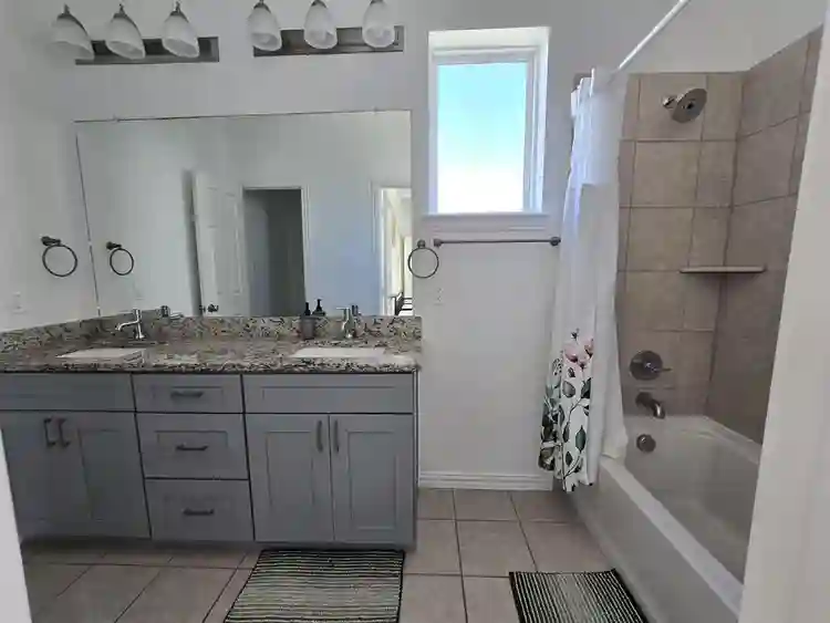 5 BR in Irving