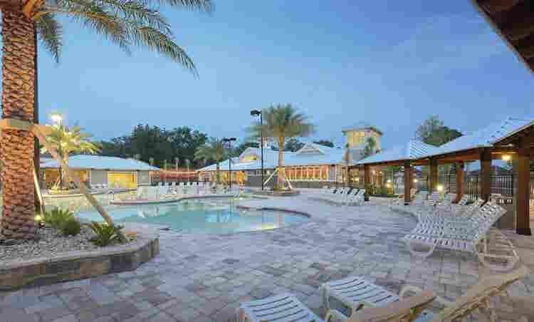 Female Student Sublease