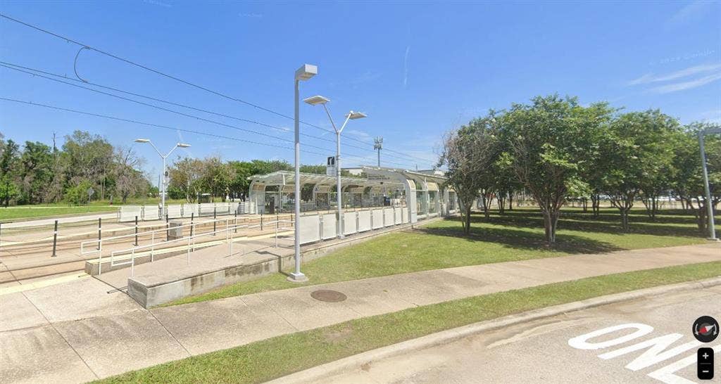 5 BR in Houston